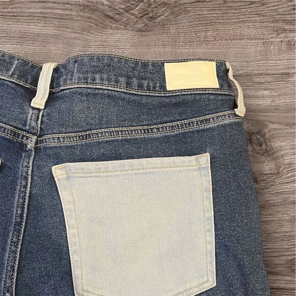 Hollister Two Toned Ultra High Rise Mom Jeans Womens Size 32x27 - Picture 5 of 6